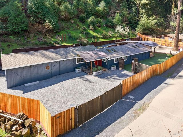 11207 Vellutini Rd, Forestville, CA 95436