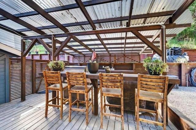 11207 Vellutini Rd, Forestville, CA 95436