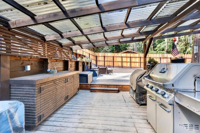 11207 Vellutini Rd, Forestville, CA 95436