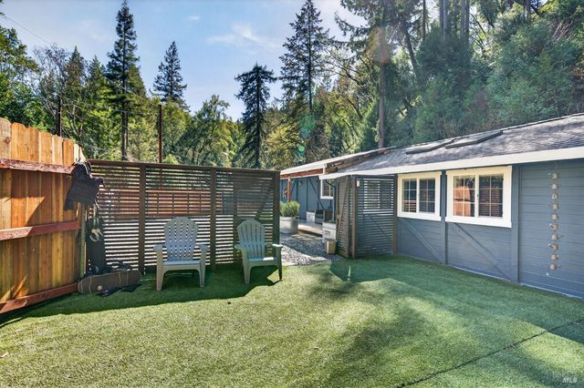 11207 Vellutini Rd, Forestville, CA 95436