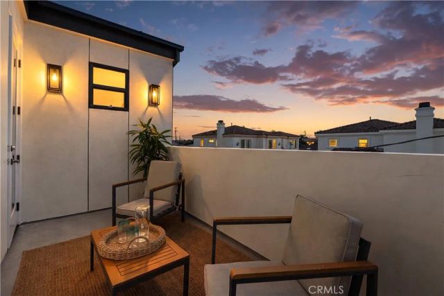 15634 Sombra Avenue A, Lawndale, CA 90260