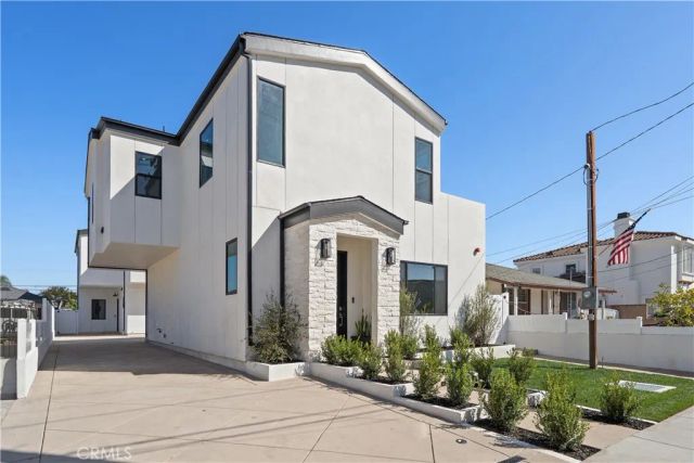 15634 Sombra Avenue A, Lawndale, CA 90260