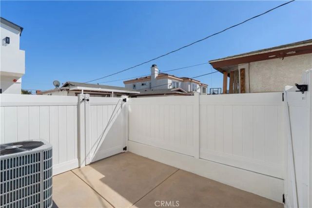 15634 Sombra Avenue A, Lawndale, CA 90260