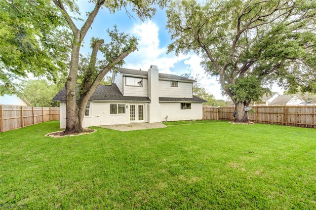12215 Monticeto Lane, Meadows Place, TX 77477