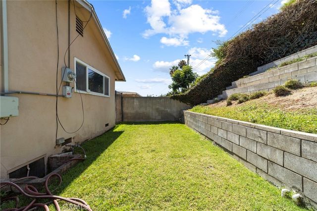 333 E 13th Street, Azusa, CA 91702