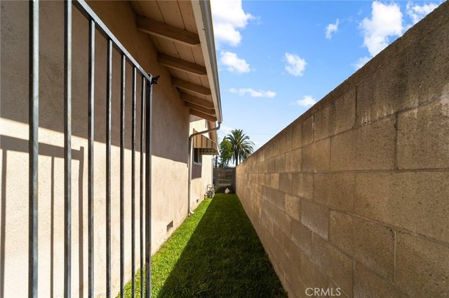 333 E 13th Street, Azusa, CA 91702