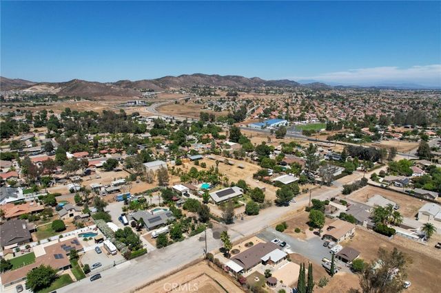 21360 Como, Wildomar, CA 92595