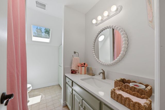 24 E Douglas Ave, Eastborough, KS 67206