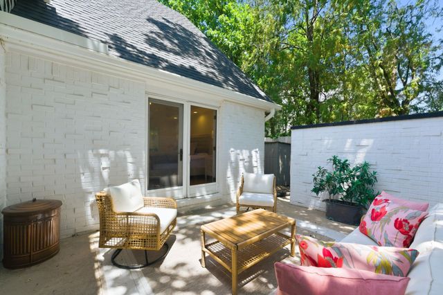 24 E Douglas Ave, Eastborough, KS 67206