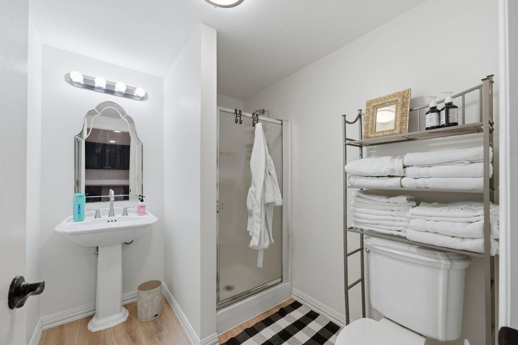 24 E Douglas Ave