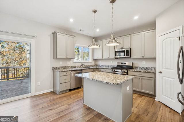 6025 Crescent Landing Drive, Cumming, GA 30028