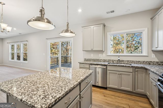 6025 Crescent Landing Drive, Cumming, GA 30028