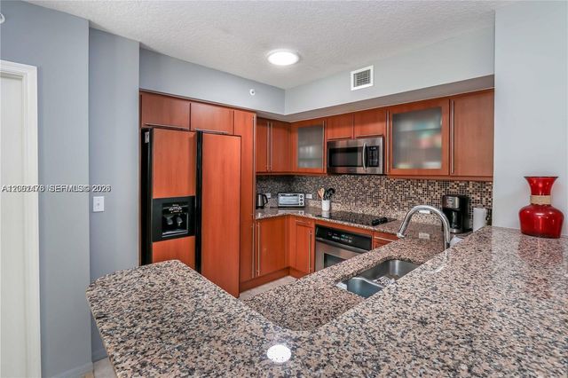 2080 S OCEAN DR 309, Hallandale Beach, FL 33009