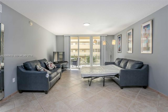 2080 S OCEAN DR 309, Hallandale Beach, FL 33009