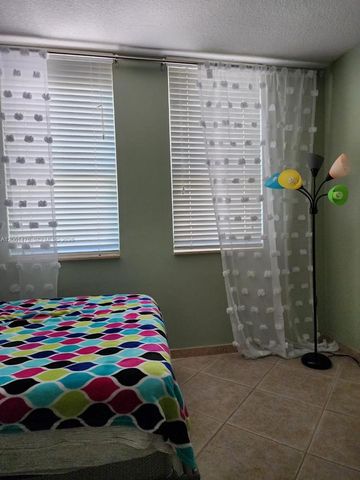 2080 S OCEAN DR 309, Hallandale Beach, FL 33009