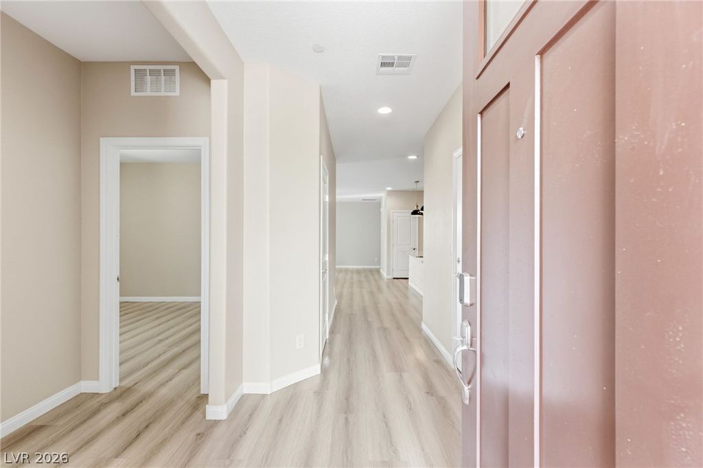 98 Cadence Crest Avenue, Henderson, NV 89011 — photo 4