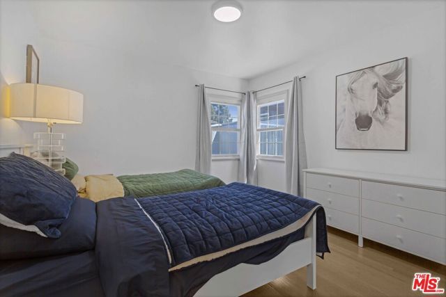 6727 W 87th Place, Los Angeles, CA 90045