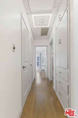 6727 W 87th Place, Los Angeles, CA 90045