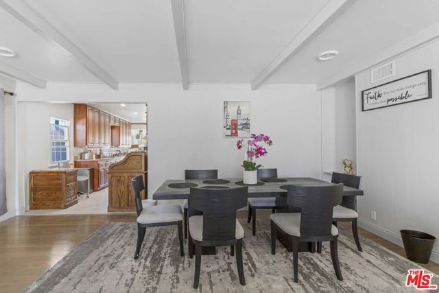 6727 W 87th Place, Los Angeles, CA 90045