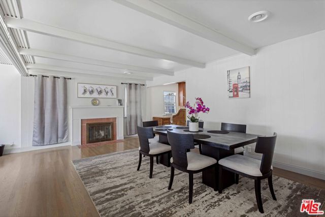 6727 W 87th Place, Los Angeles, CA 90045