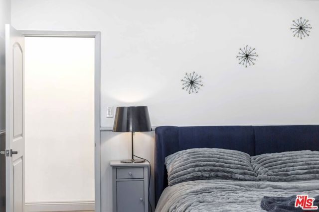 6727 W 87th Place, Los Angeles, CA 90045