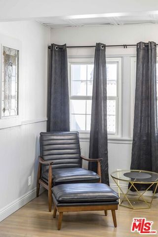 6727 W 87th Place, Los Angeles, CA 90045