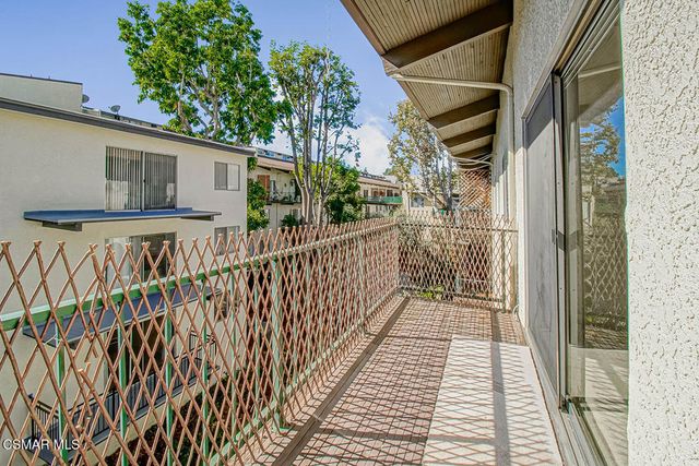 5460 White Oak Avenue E308, Encino, CA 91316