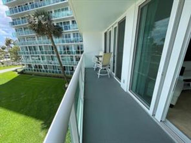 333 NE 21st Avenue 408, Deerfield Beach, FL 33441