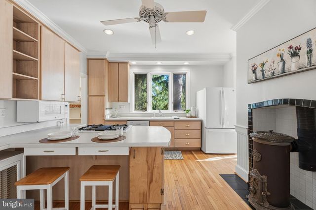 1809 THORNBURY RD, Baltimore, MD 21209