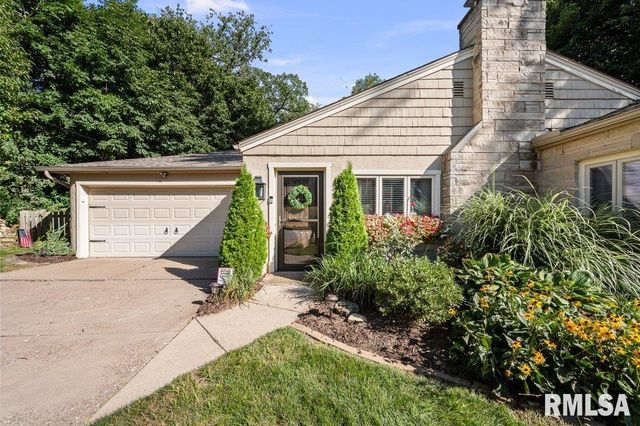 19 KENWOOD Avenue, Davenport, IA 52803