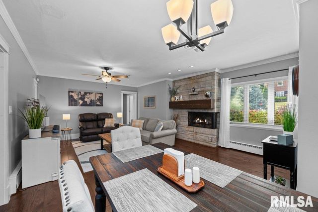 19 KENWOOD Avenue, Davenport, IA 52803