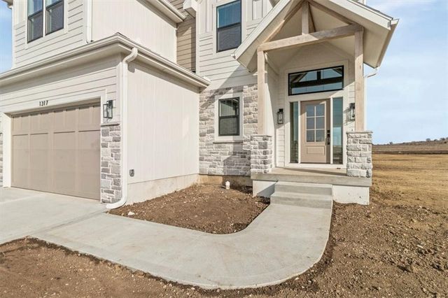 1317 Larson Avenue, Warrensburg, MO 64093