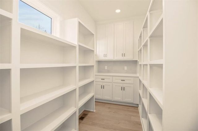 1317 Larson Avenue, Warrensburg, MO 64093