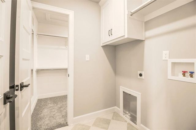 1317 Larson Avenue, Warrensburg, MO 64093