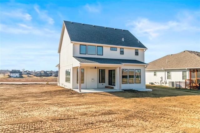 1317 Larson Avenue, Warrensburg, MO 64093