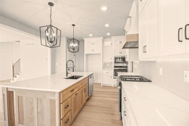 1317 Larson Avenue, Warrensburg, MO 64093