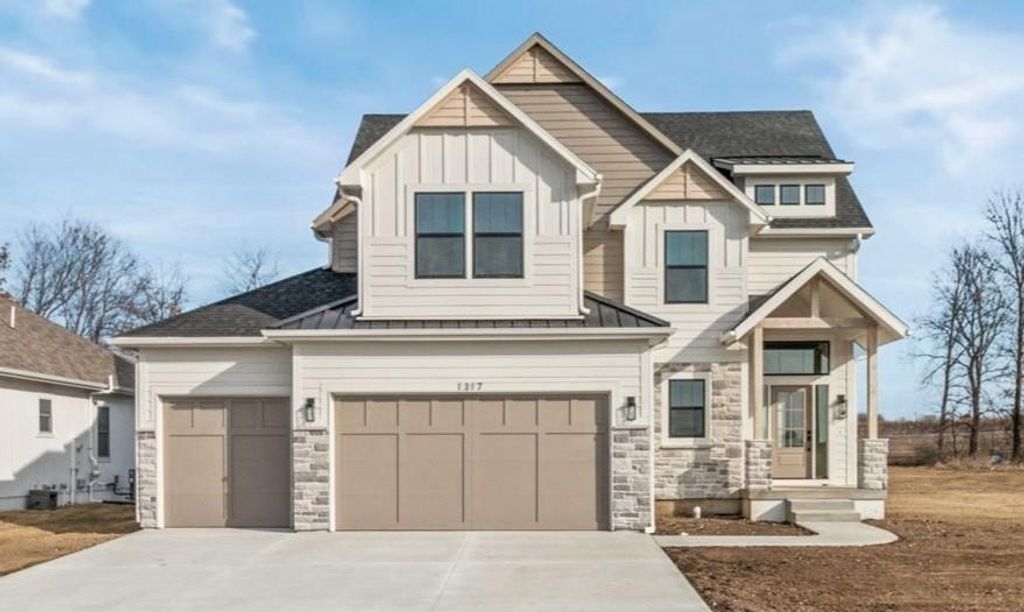 1317 Larson Avenue, Warrensburg, MO 64093