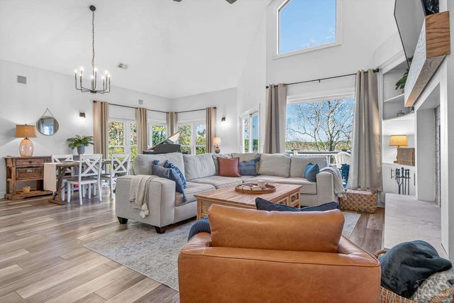 4596 Bayside Dr, Milton, FL 32583