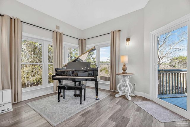 4596 Bayside Dr, Milton, FL 32583