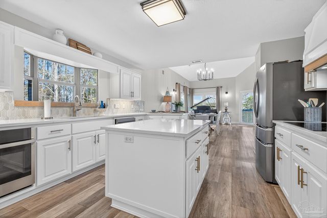 4596 Bayside Dr, Milton, FL 32583