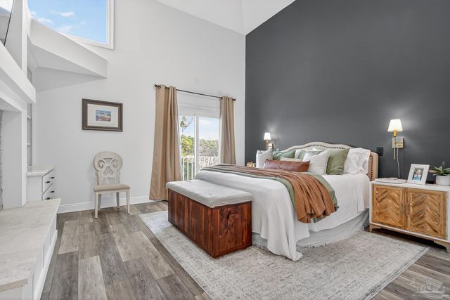 4596 Bayside Dr, Milton, FL 32583