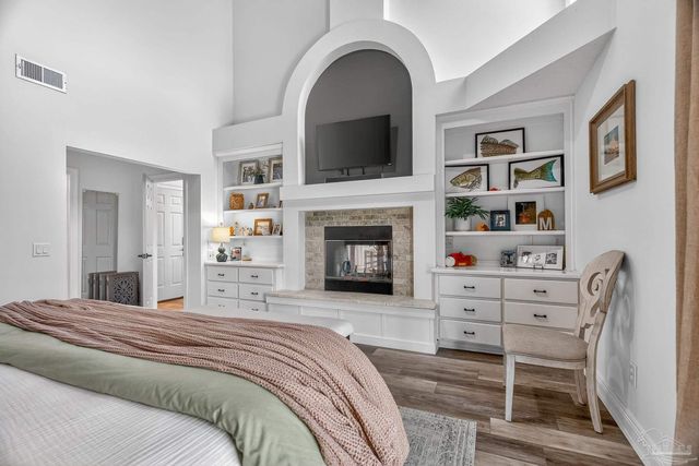 4596 Bayside Dr, Milton, FL 32583