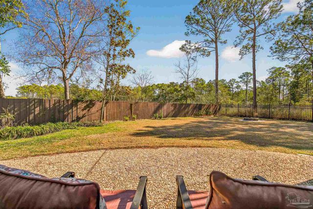 4596 Bayside Dr, Milton, FL 32583