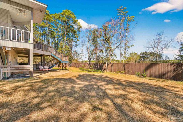 4596 Bayside Dr, Milton, FL 32583