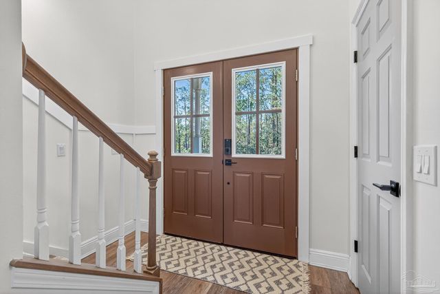 4596 Bayside Dr, Milton, FL 32583