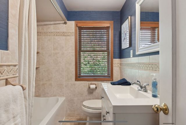 2926 Bay Street, Wayzata, MN 55391