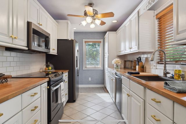 2926 Bay Street, Wayzata, MN 55391