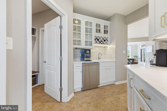 16545 LEVADE DR, Leesburg, VA 20176