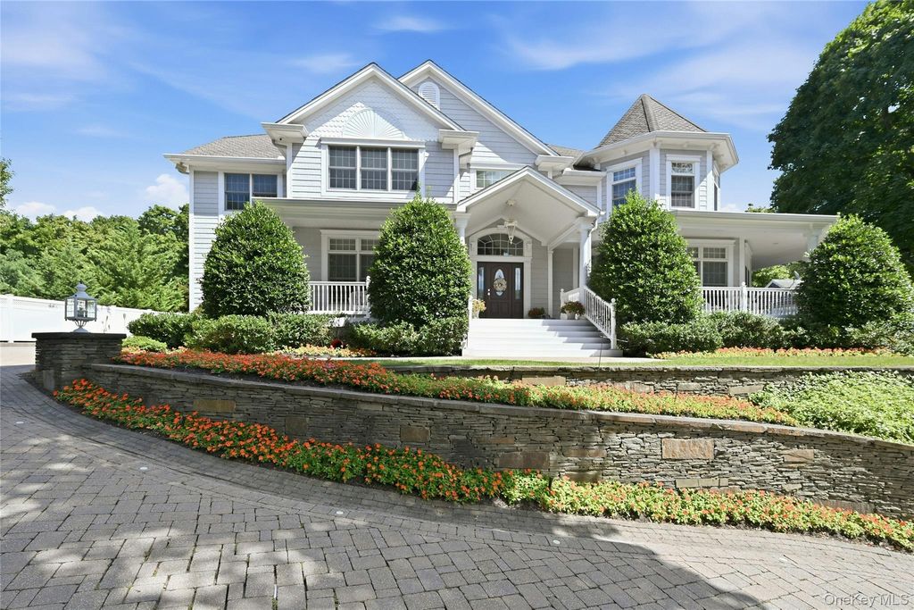 3 Crescent Drive, Northport, NY 11768 — exterior