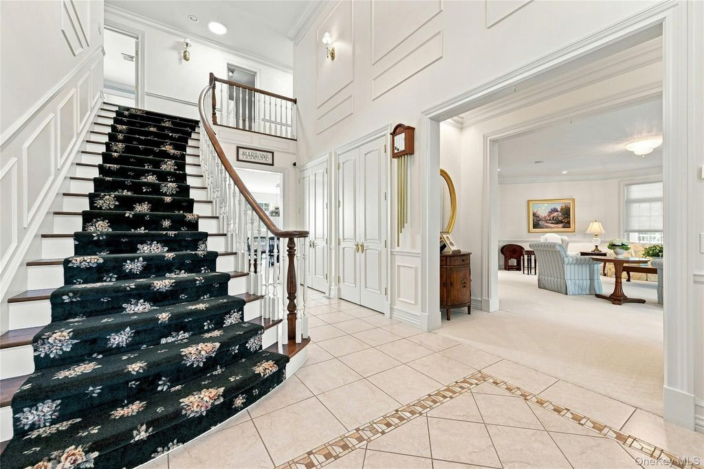 3 Crescent Drive, Northport, NY 11768 — photo 2